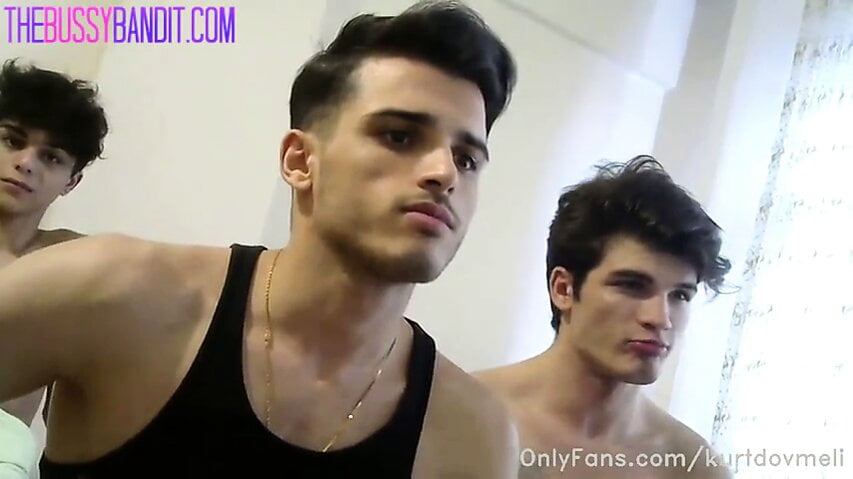 gay porn with kurtdovmeli