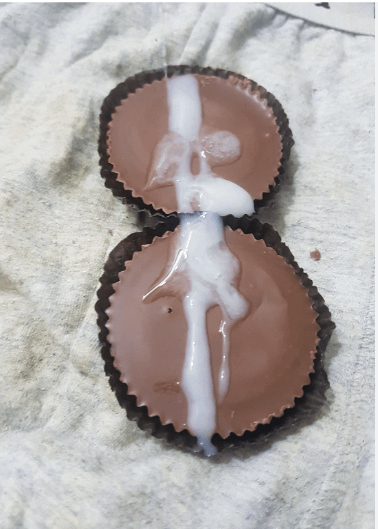 Cum on Reese cup candy (Cum food)🍫